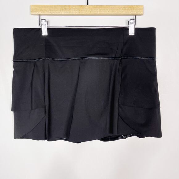 Athleta Large L Black Momentum Tennis Skort Tiered Ruffle Running Short Interior - Picture 1 of 9